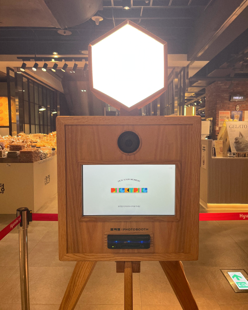 HYUNDAI CITY OULETS x PICKYPIC 포토부스 렌탈 이미지 2