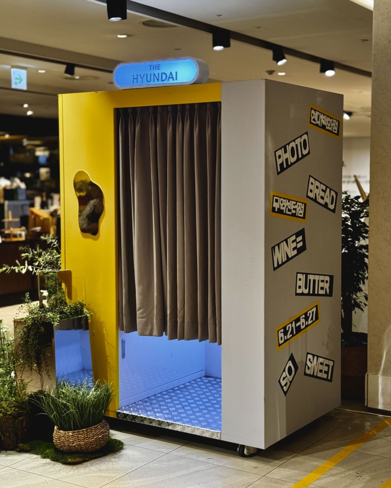 THE HYUNDAI x PICKYPIC 포토부스 렌탈 이미지 3