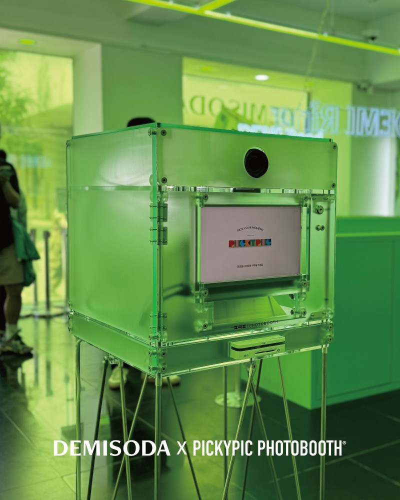 DEMISODA x PICKYPIC 포토부스 렌탈 이미지 1